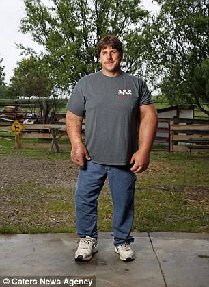 Popeye sí existe y se llama Jeff Dabe