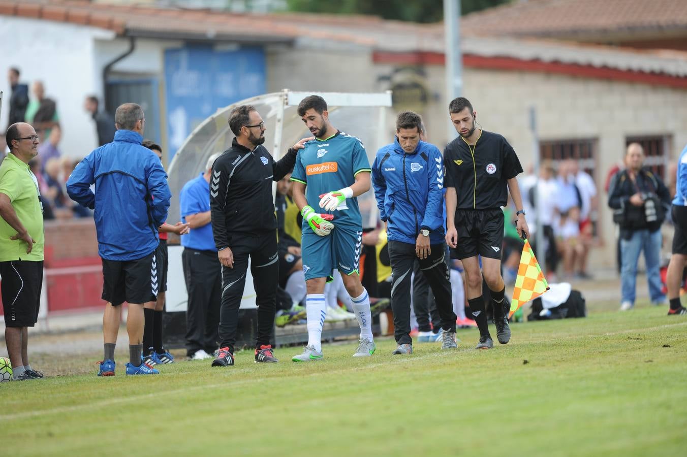 El Alavés termina la pretemporada con una nueva derrota