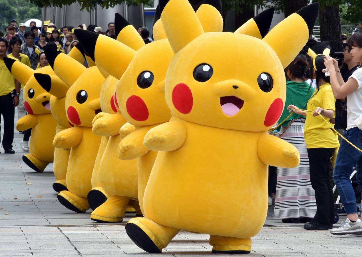Cientos de &#039;Pikachu&#039; inundan las calles de Japón