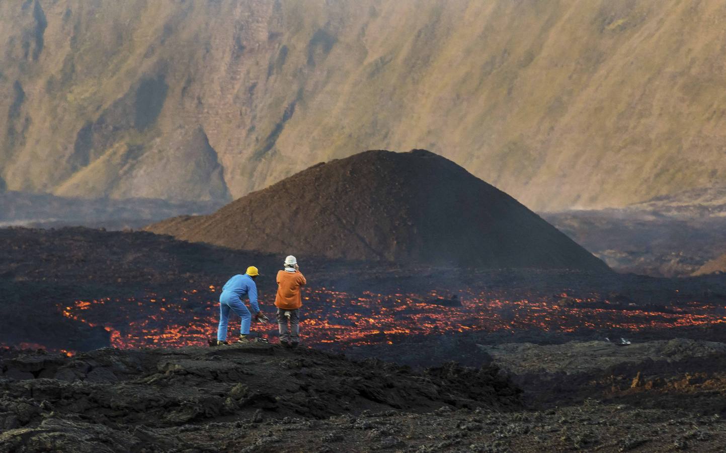 Entra en erupción el volcán Piton de la Fournaise