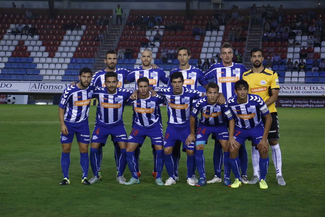 Partido de Copa entre el Numancia y el Alavés