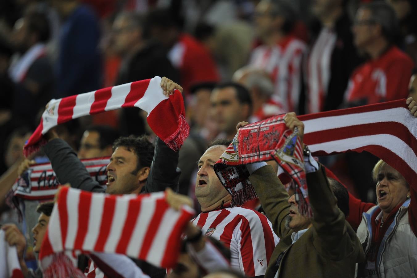 Las mejores imágenes del partido Athletic-Augsburgo