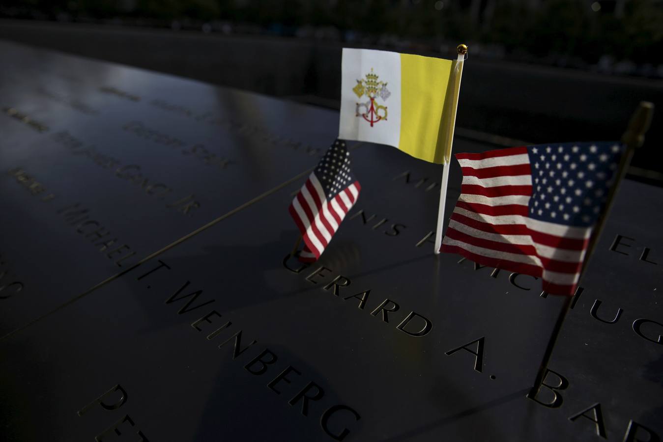 El Papa reza con líderes de otras religiones en la Zona Cero de Nueva York