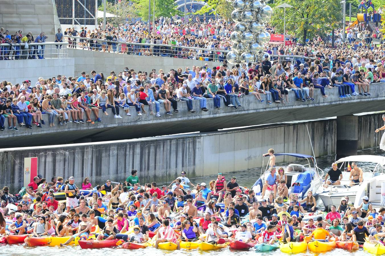 Bilbao vibra con los clavadistas