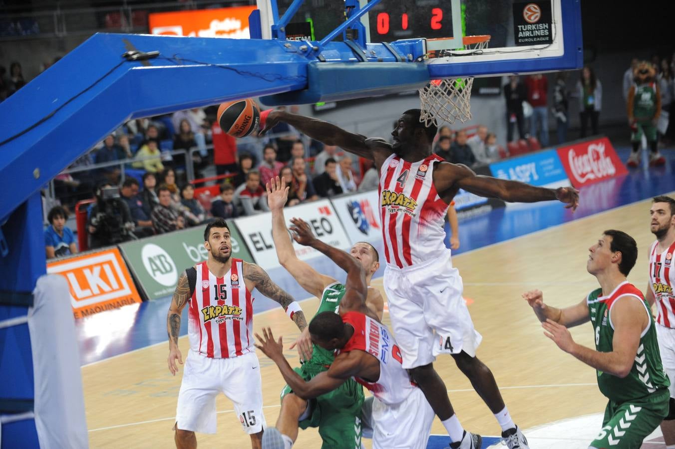 Laboral Kutxa - Olympiacos