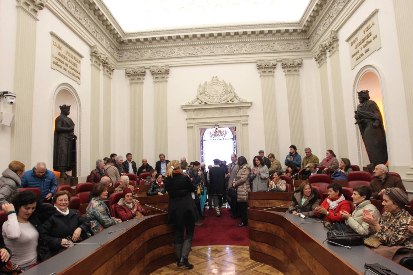 Fiesta en el parlamento de los alaveses