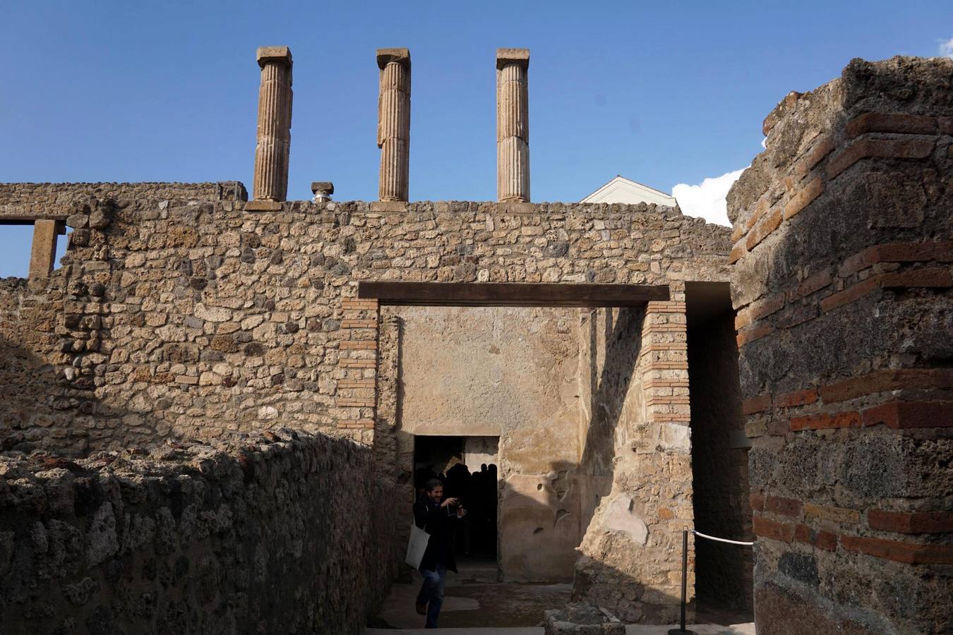 «Resucitan» seis espléndidas domus en Pompeya