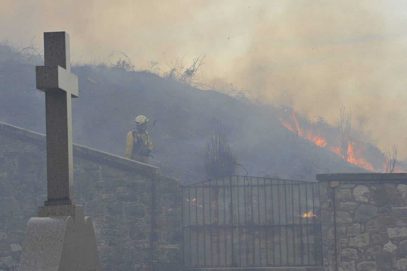 La lucha contra el fuego en Berango