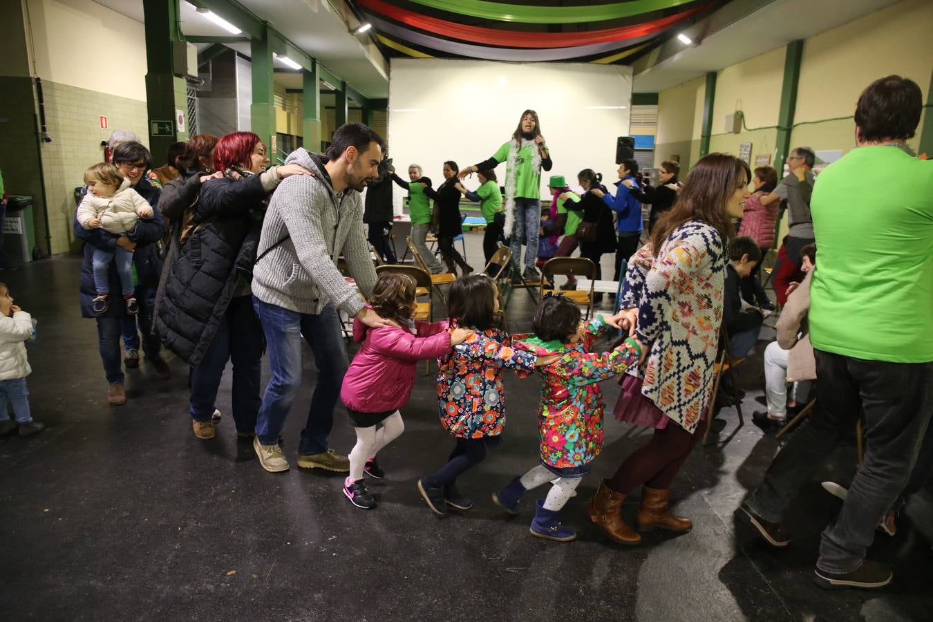 Portugalete disfruta en familia de su mercado