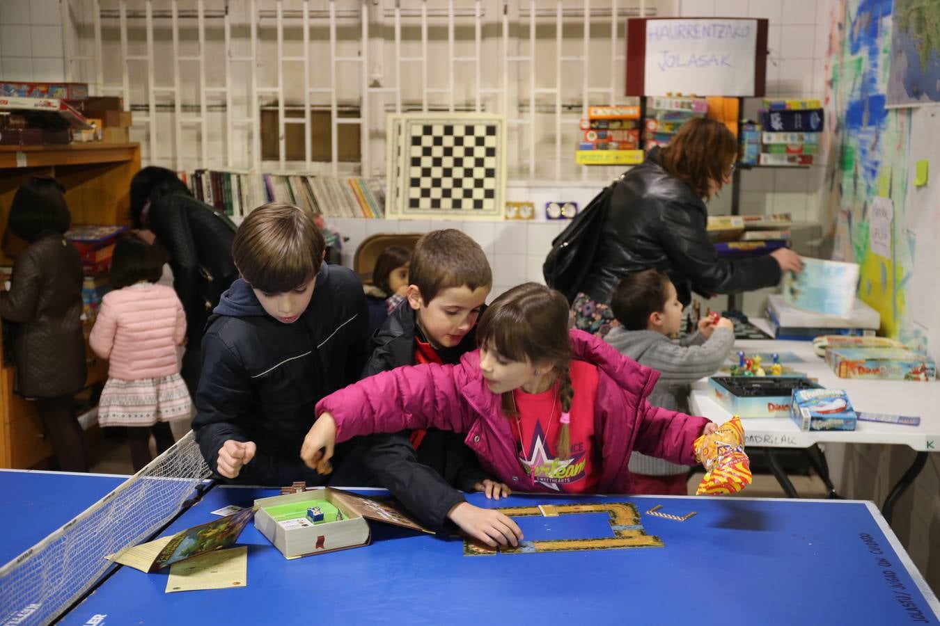 Portugalete disfruta en familia de su mercado