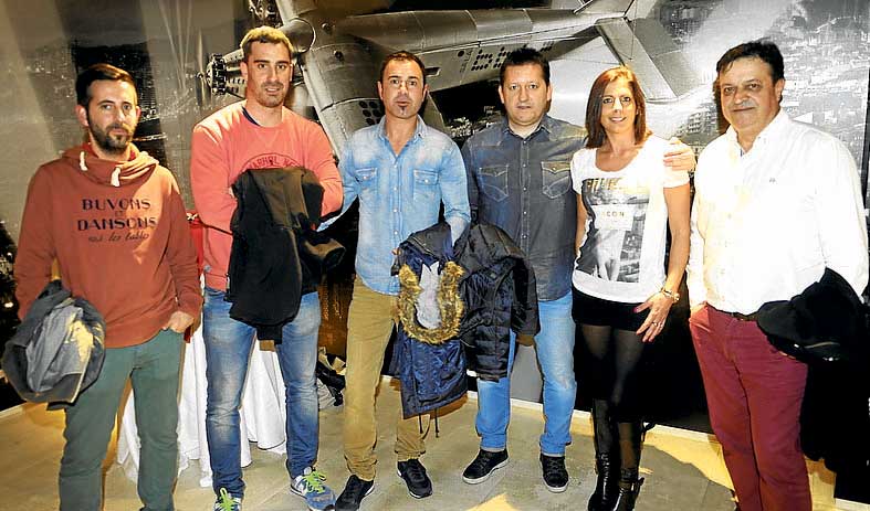 Gorka Alonso, Jon Pérez Bolo, Manu Franco, Oskar Tabuenka, Raquel Villota y Valentín López.