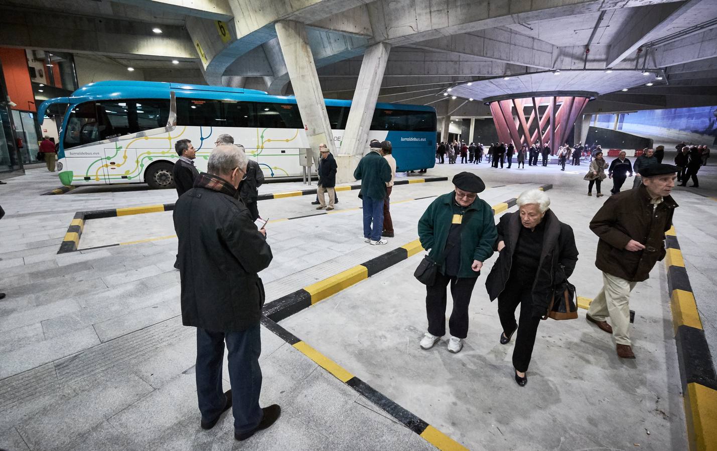 San Sebastián estrena la estación de autobuses de Atotxa