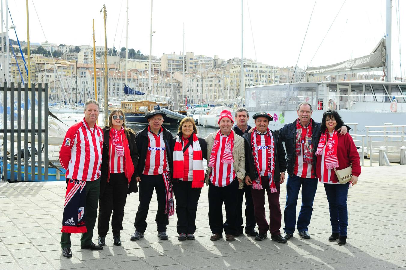 Los hinchas del Athletic toman el Puerto Viejo de Marsella