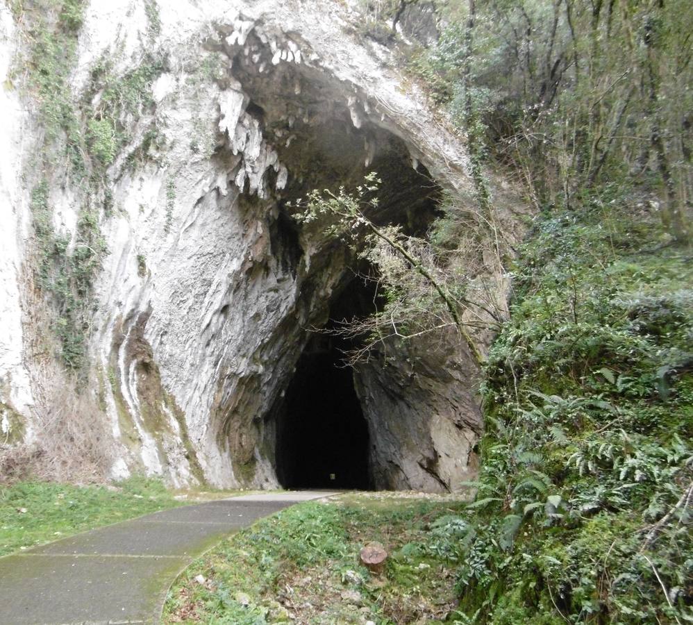 Las cuevas de Ramales de la Victoria