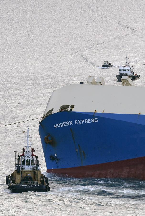 Así ha sido el recorrido del &#039;Modern Express&#039; hasta quedar &#039;enderezado&#039; en el Puerto de Bilbao