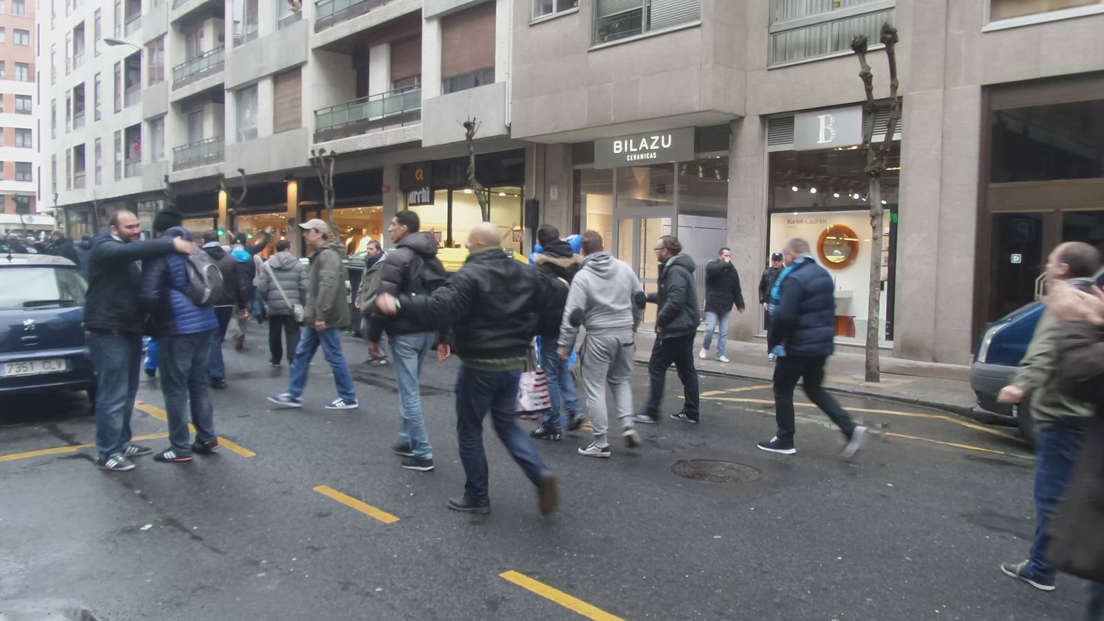 Cinco detenidos en la batalla campal entre los hinchas del Marsella y el Athletic