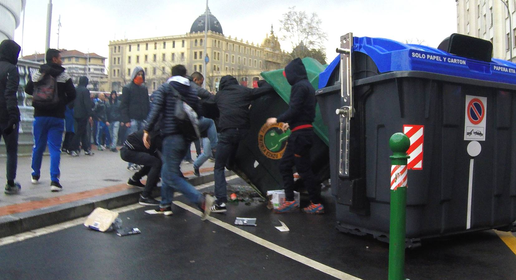 Cinco detenidos en la batalla campal entre los hinchas del Marsella y el Athletic