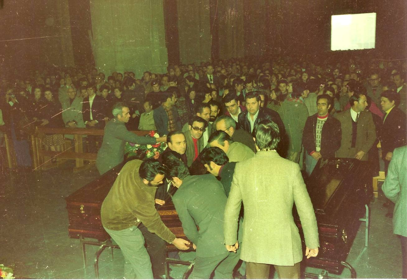 Funeral de las víctimas del Tres de Marzo