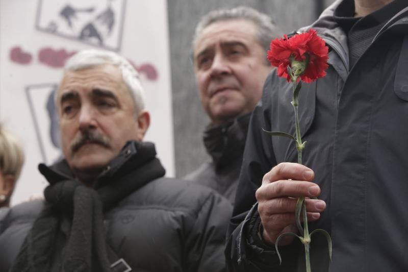 Homenaje a las víctimas del Tres de Marzo en Zaramaga