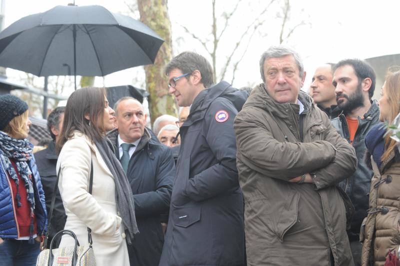 Homenaje a las víctimas del Tres de Marzo en Zaramaga