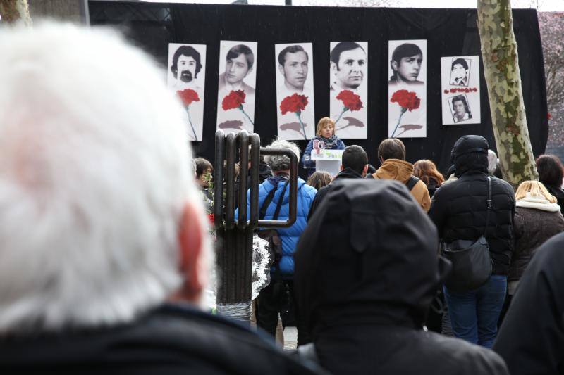 Homenaje a las víctimas del Tres de Marzo en Zaramaga