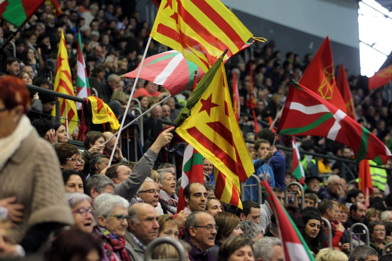 Recibimiento a Otegi en el velódromo de Anoeta