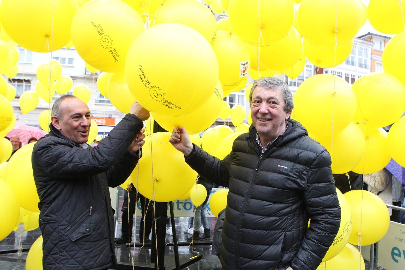 Un centenar de colectivos exigen en Vitoria el cierre definitivo de Garoña