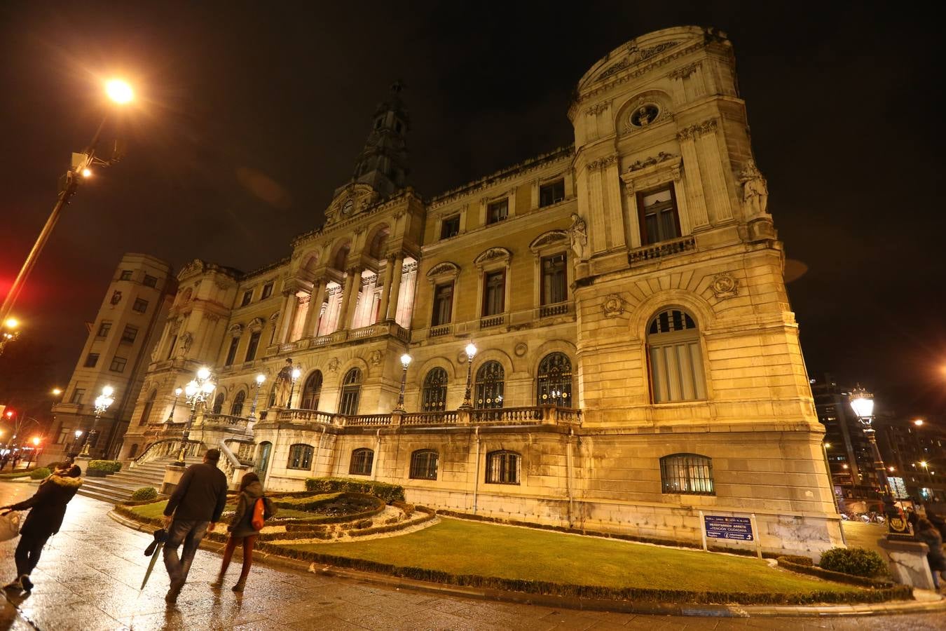 El Ayuntamiento de Bilbao. 