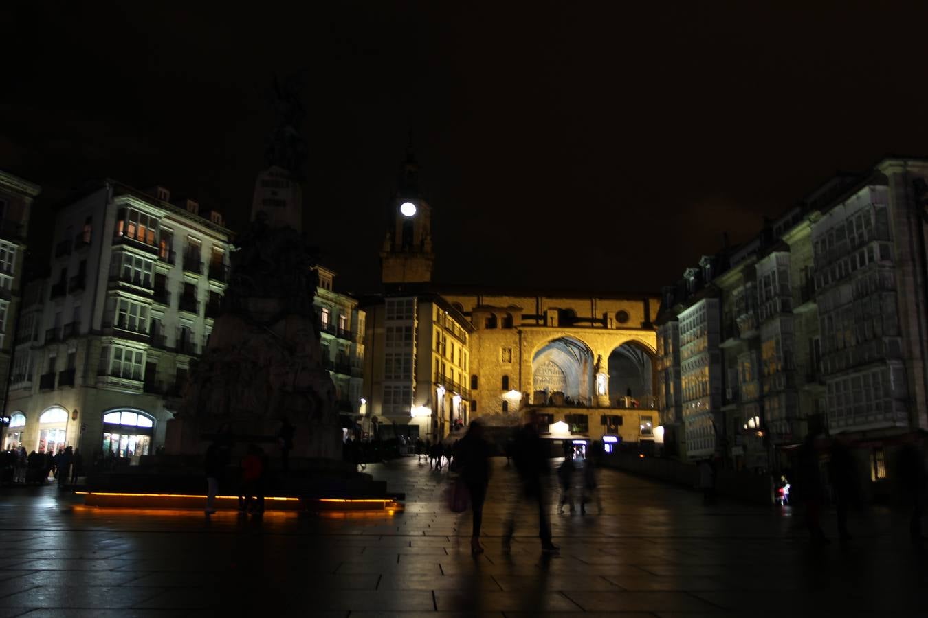 La Plaza de la Virgen Blanca en Vitoria. 