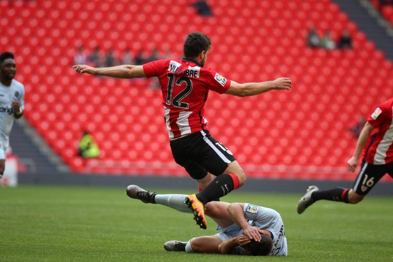 El Bilbao Athletic - Nástic en imágenes