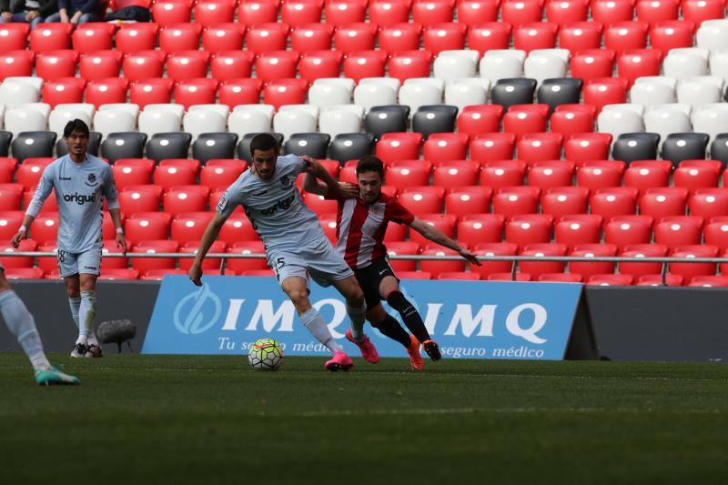 El Bilbao Athletic - Nástic en imágenes