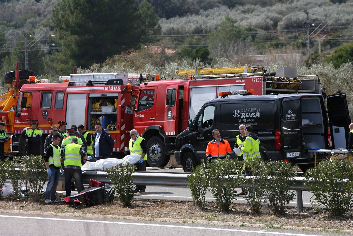 Trece personas mueren en un accidente de autobús en Tarragona