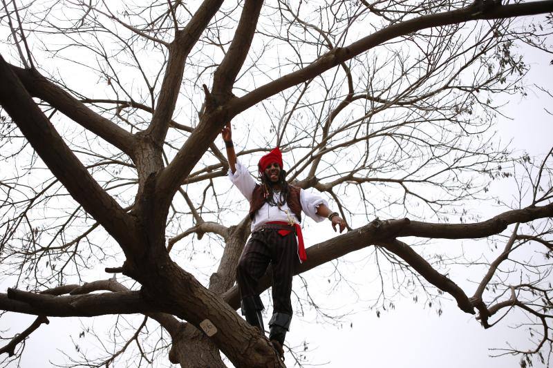 El Carnaval judío se viste de color