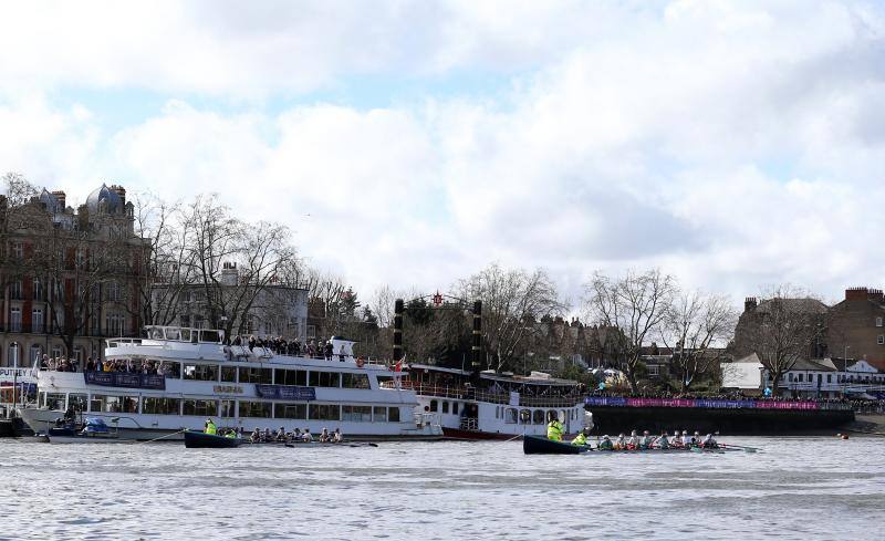 Tradicional regata entre Oxford y Cambridge