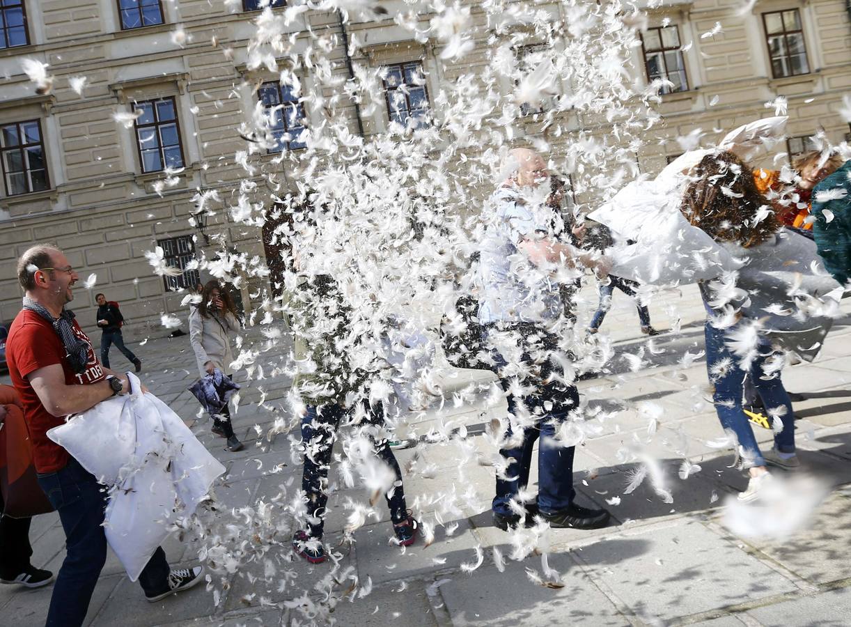 Guerra de almohadas a escala mundial