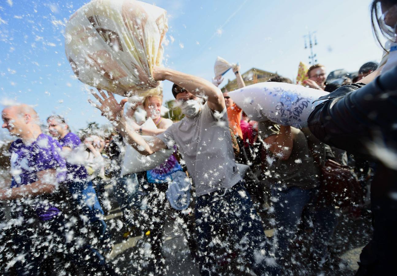 Guerra de almohadas a escala mundial