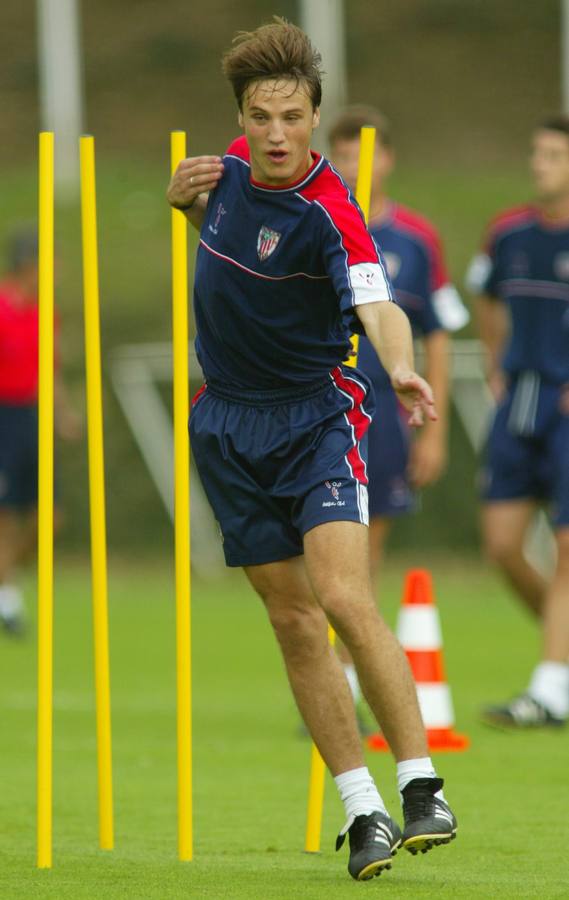 Carlos Gurpegui durante un entrenamiento en Lezama en noviembre de 2002