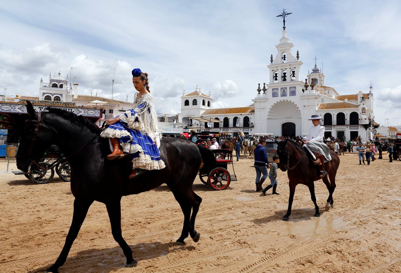 EL ROCÍO, DESLUCIDO POR LA LLUVIA