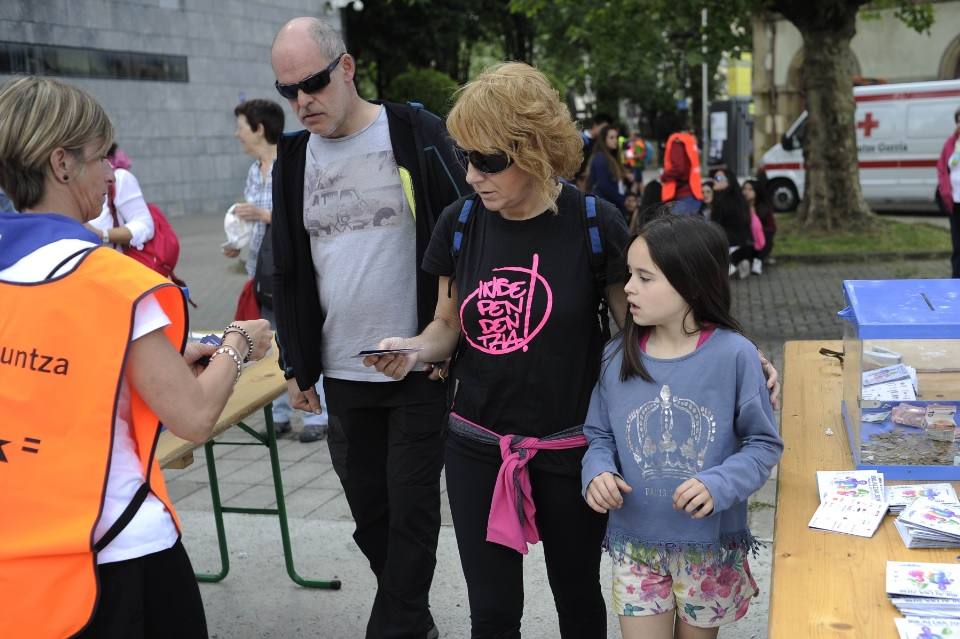 Durango se llena de euskaltzales para disfrutar del Ibilaldia