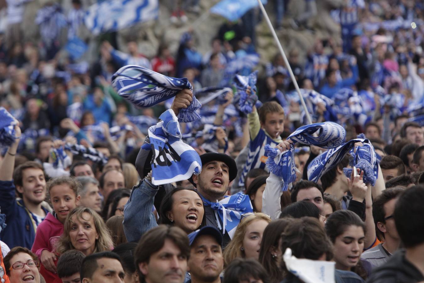 Vitoria celebra el ascenso del Alavés