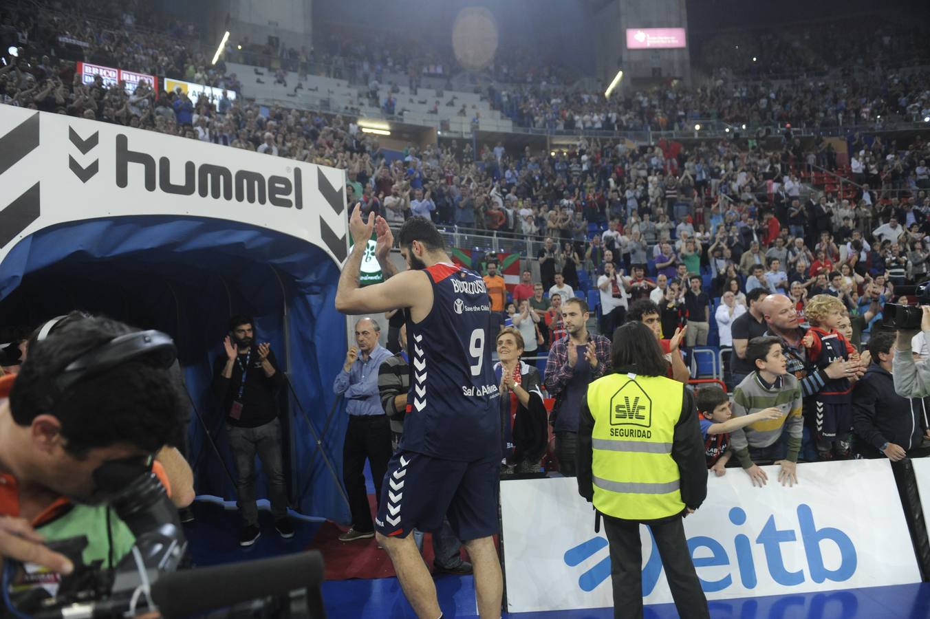 Despedida al Baskonia en el Buesa