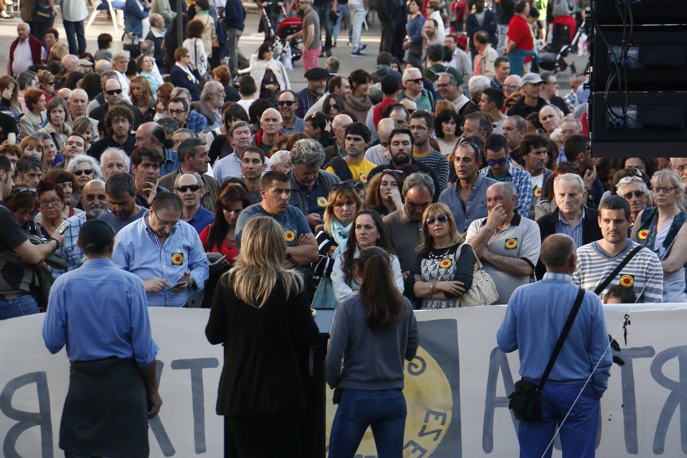 Miles de personas exigen en Vitoria el cierre definitivo de Garoña