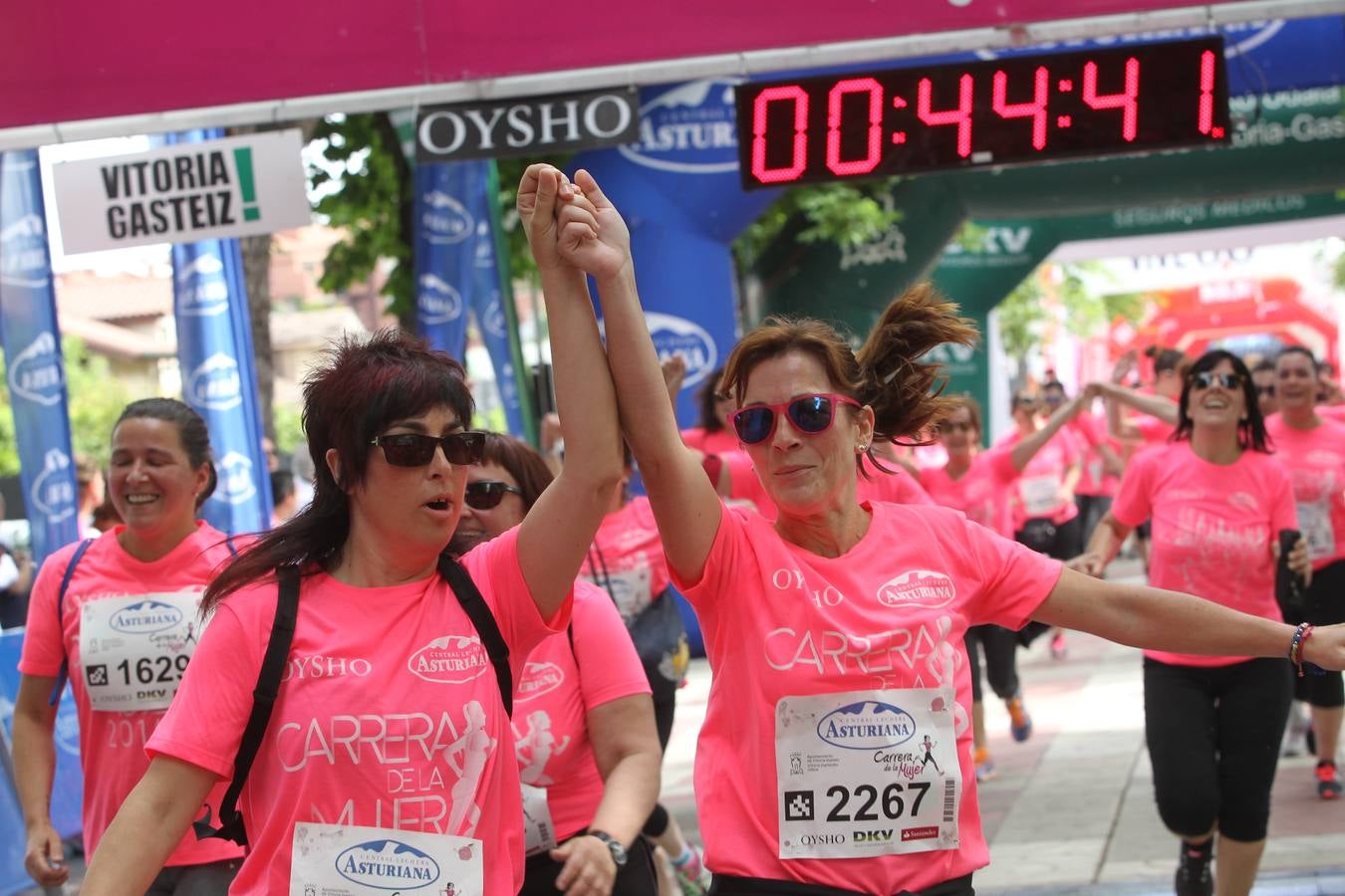 Llegada a meta de la Carrera de la Mujer