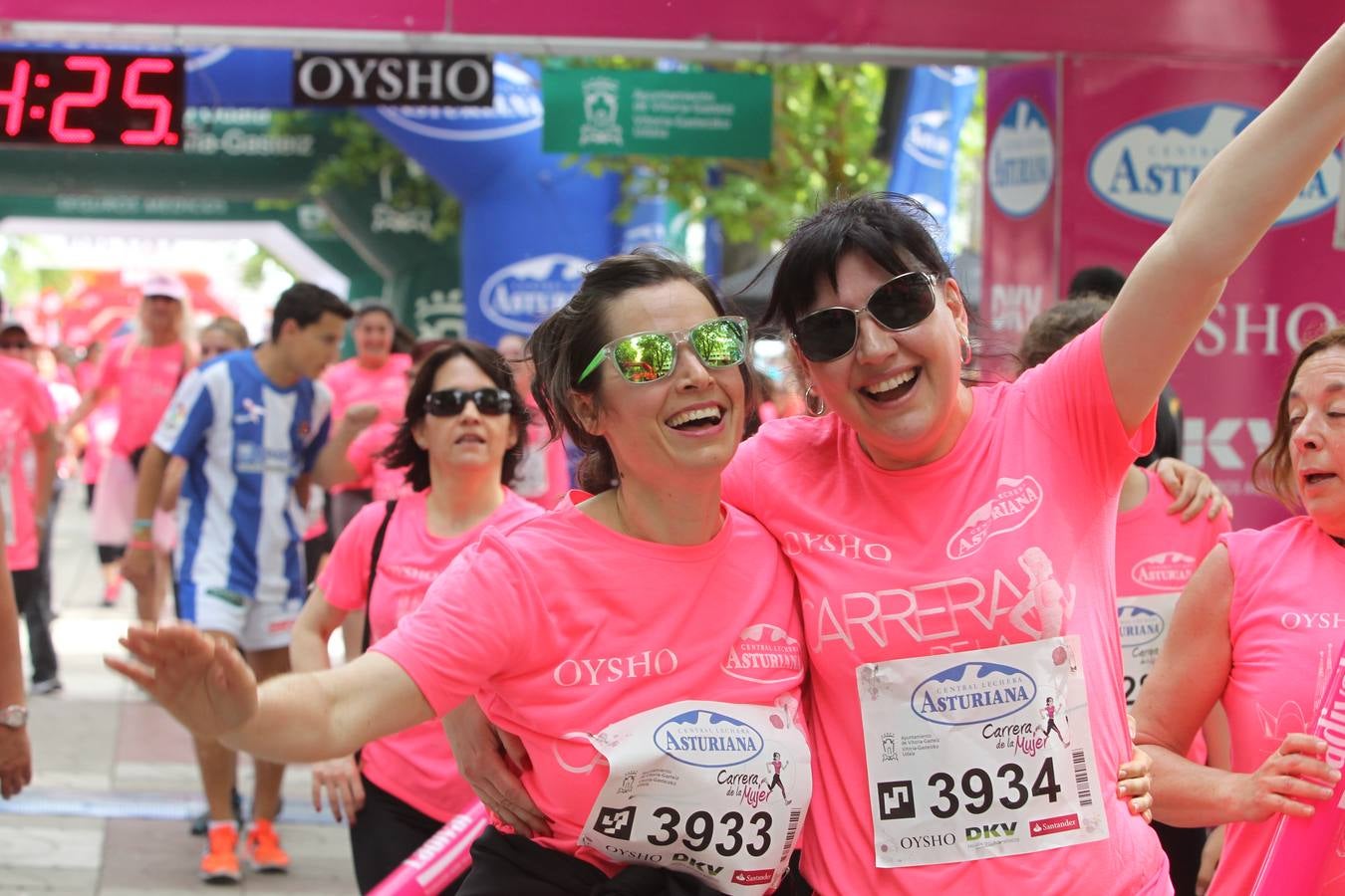 Llegada a meta de la Carrera de la Mujer