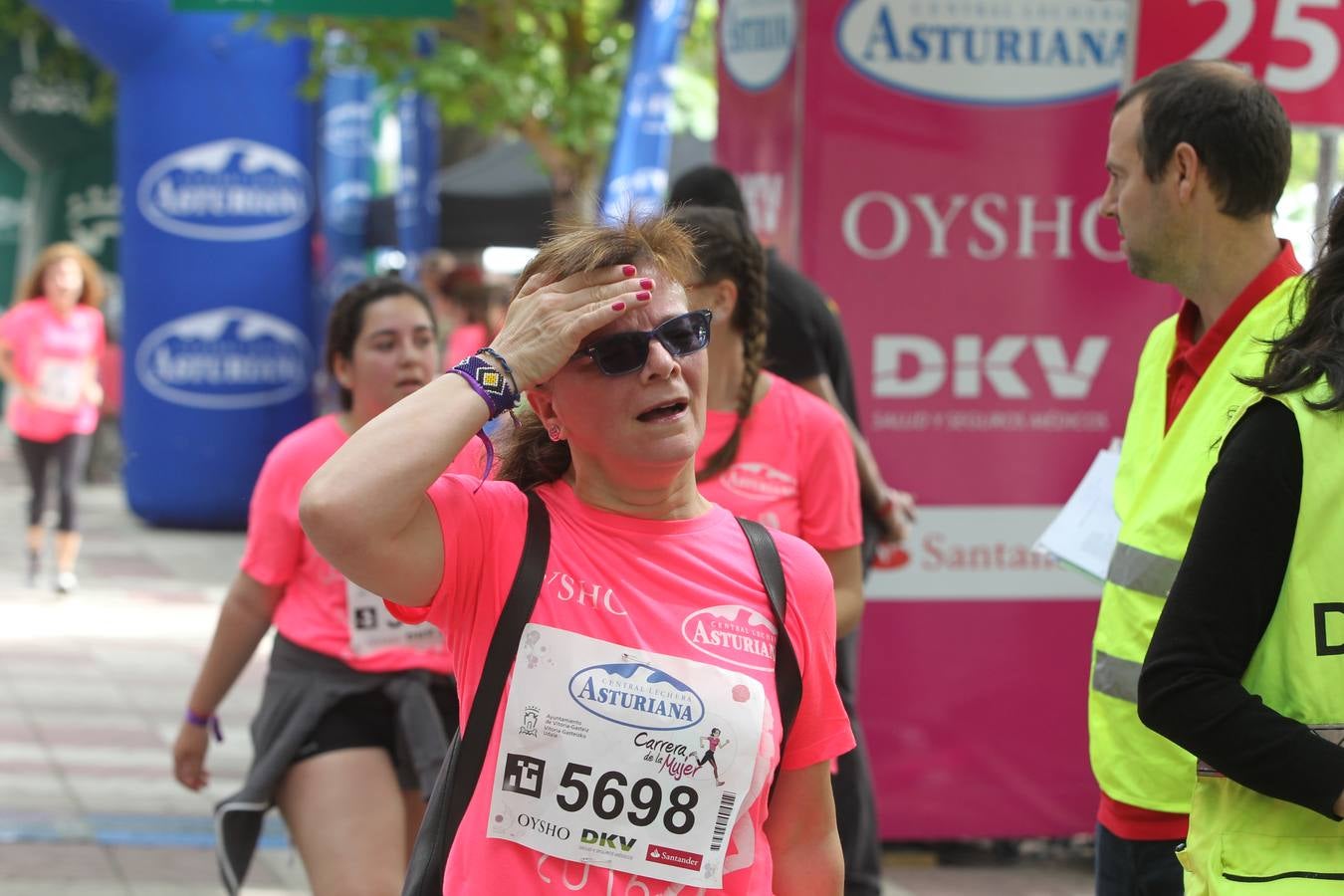 Llegada a meta de la Carrera de la Mujer