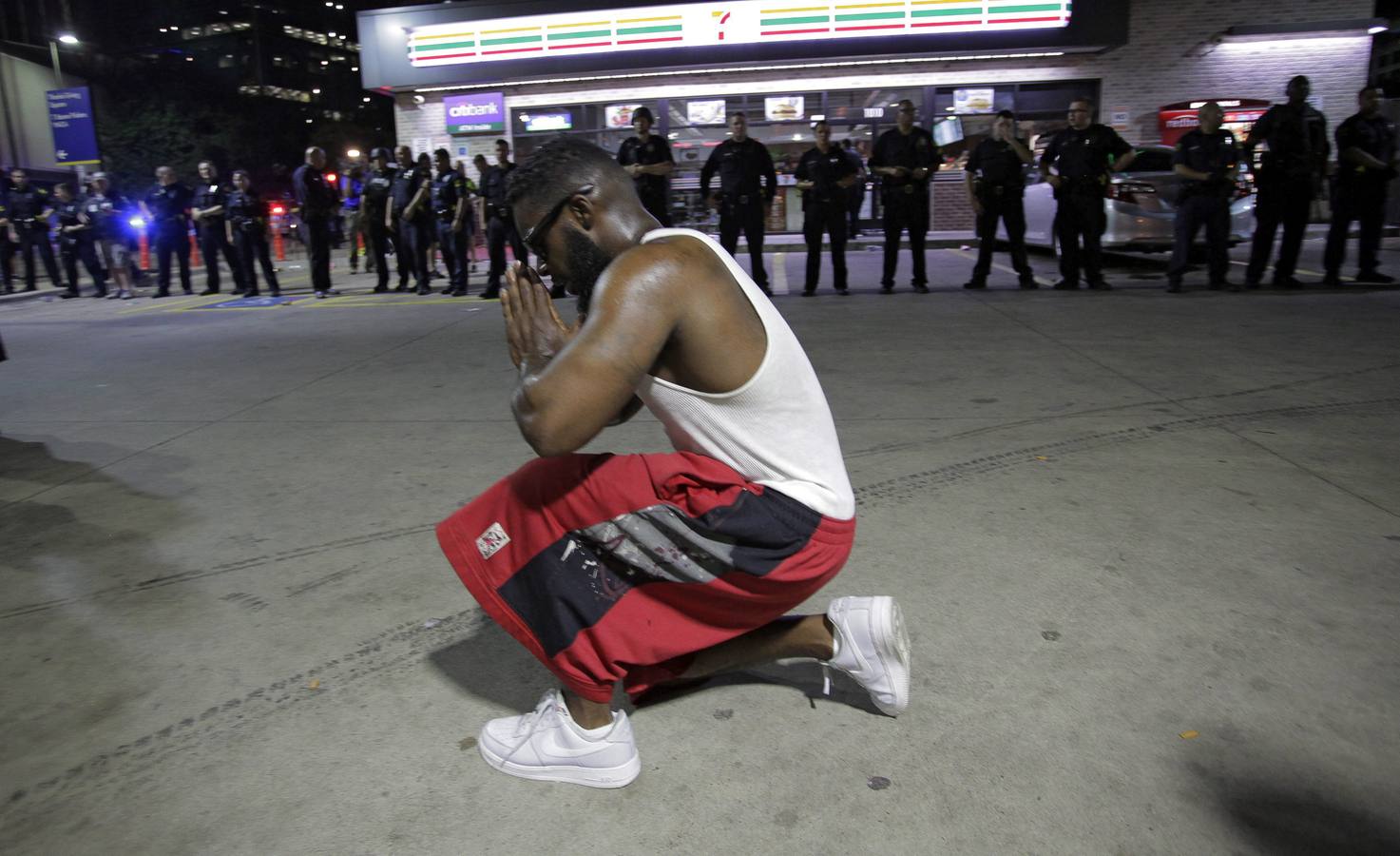 Cuatro policías muertos y siete heridos en Dallas en las protestas contra la violencia policial