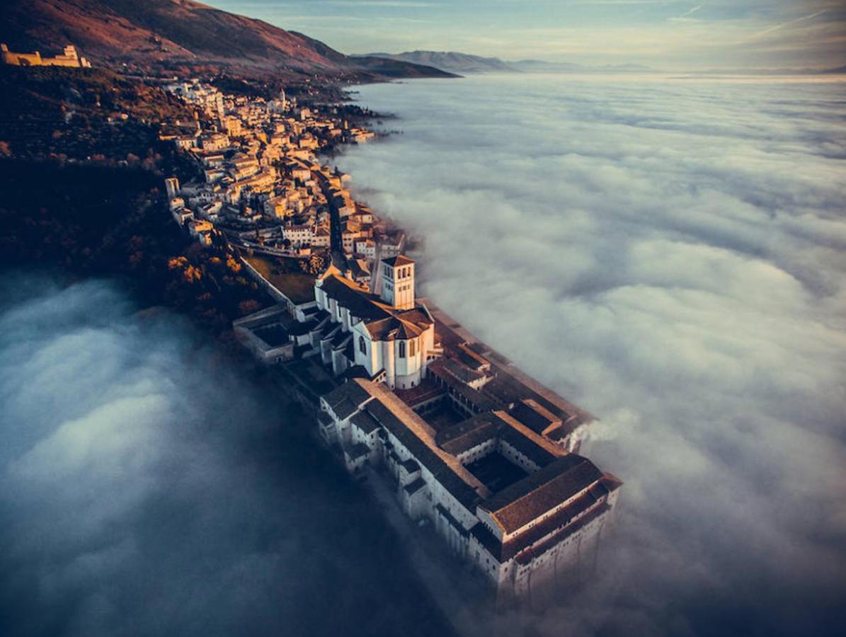 Basílica de San Francisco de Assisi, Italia. Primer Premio de la categoría Viajar