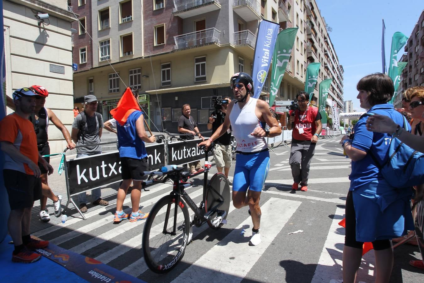 Las mejores imágenes del Triathlon de Vitoria