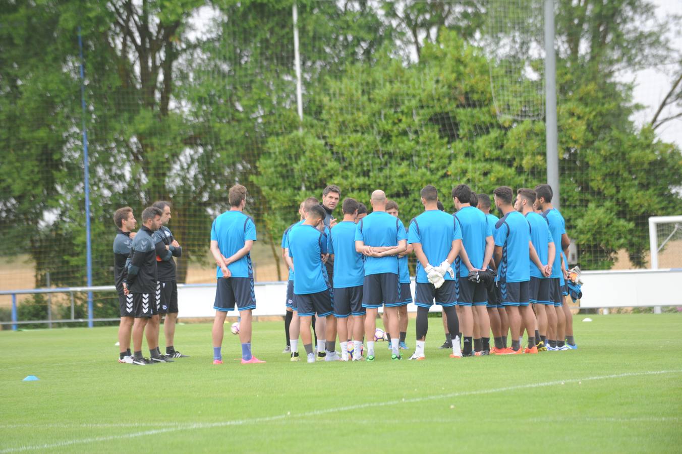 Primer entrenamiento del Alavés esta temporada