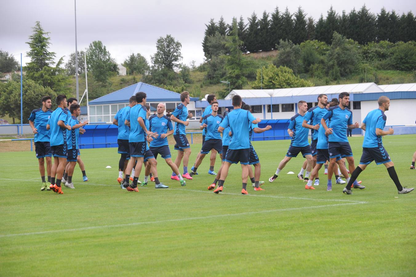 Primer entrenamiento del Alavés esta temporada